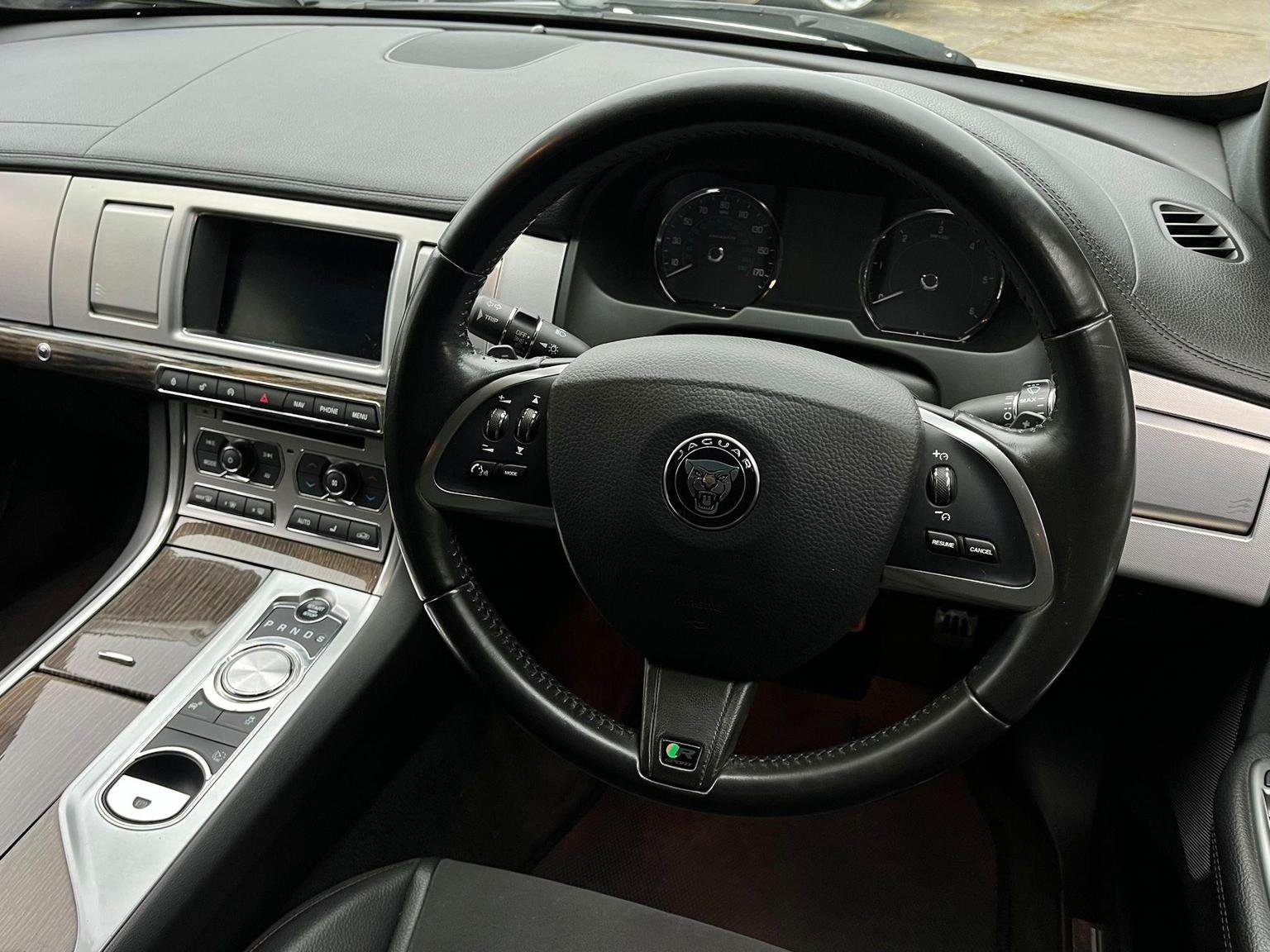 Jaguar XF