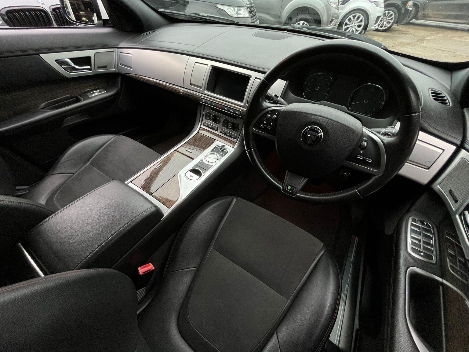 Jaguar XF