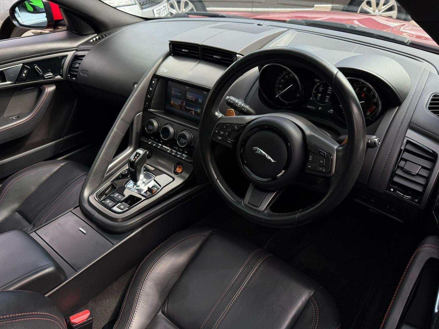 Jaguar F Type