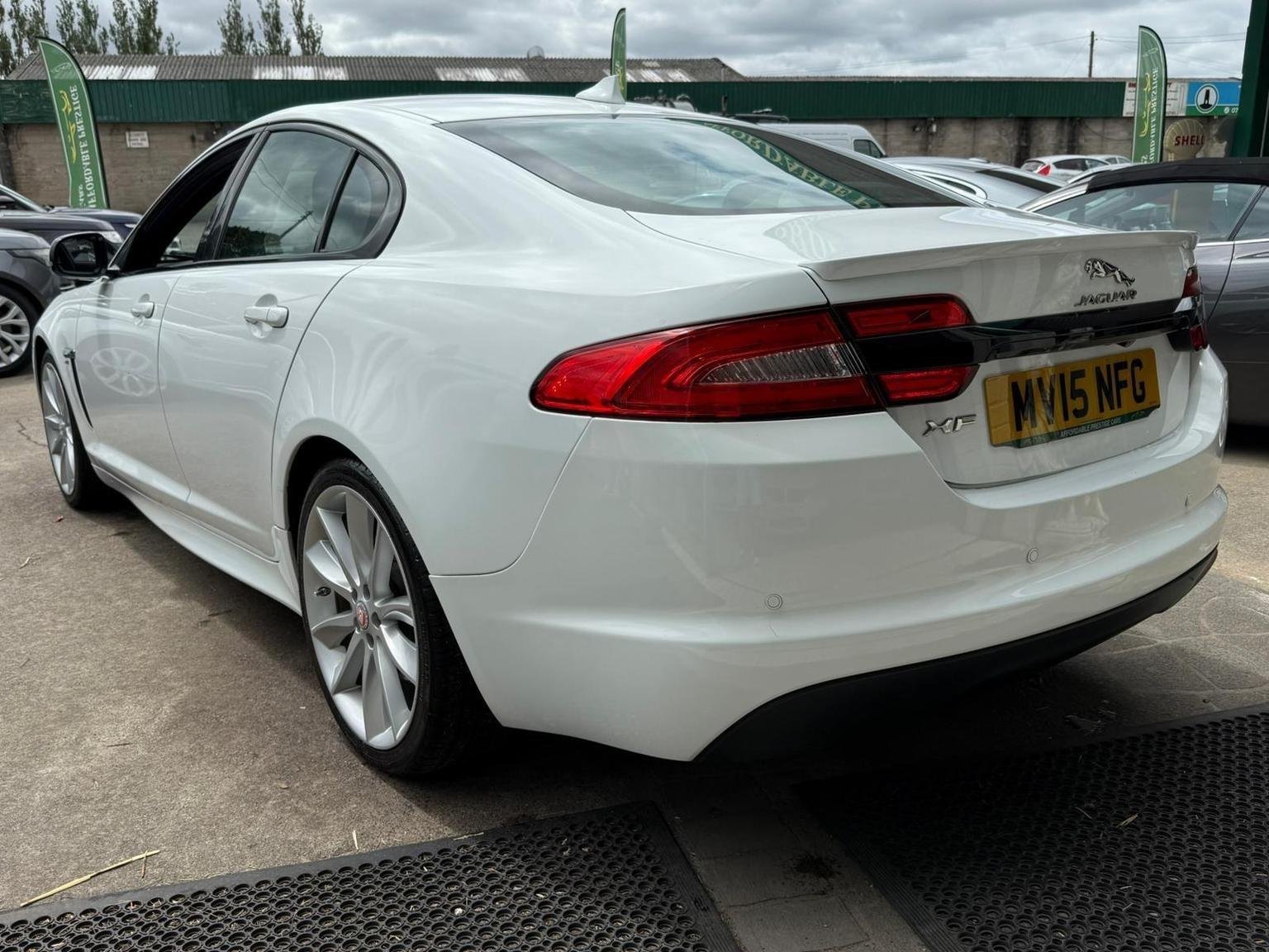 Jaguar XF
