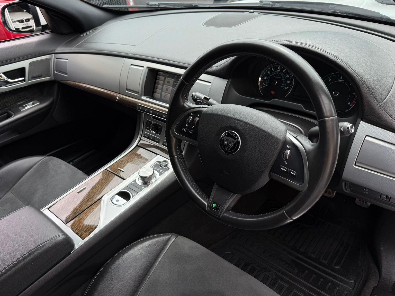 Jaguar XF