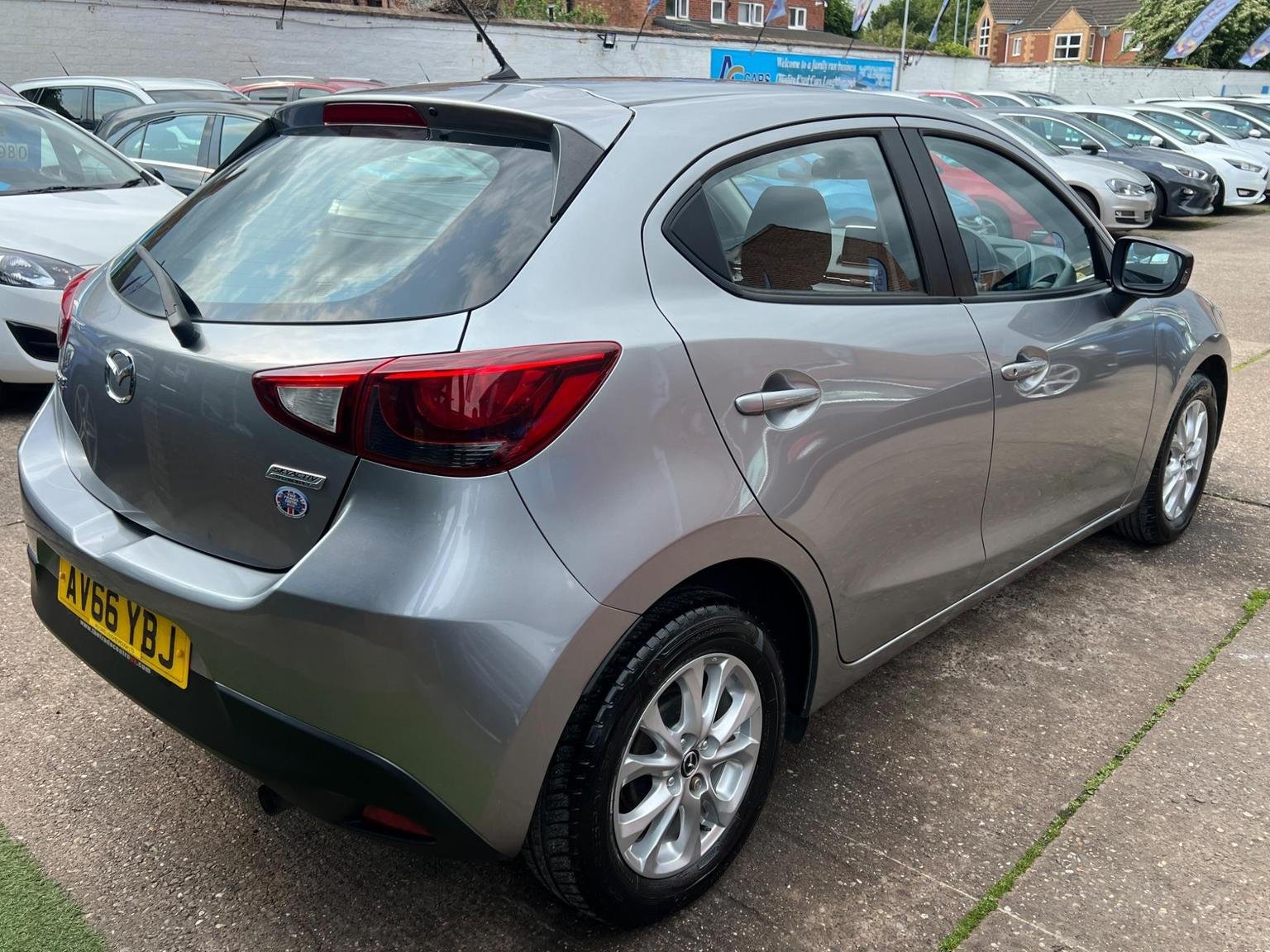 Mazda 2
