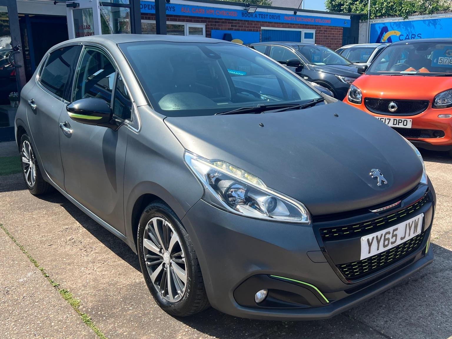 Peugeot 208