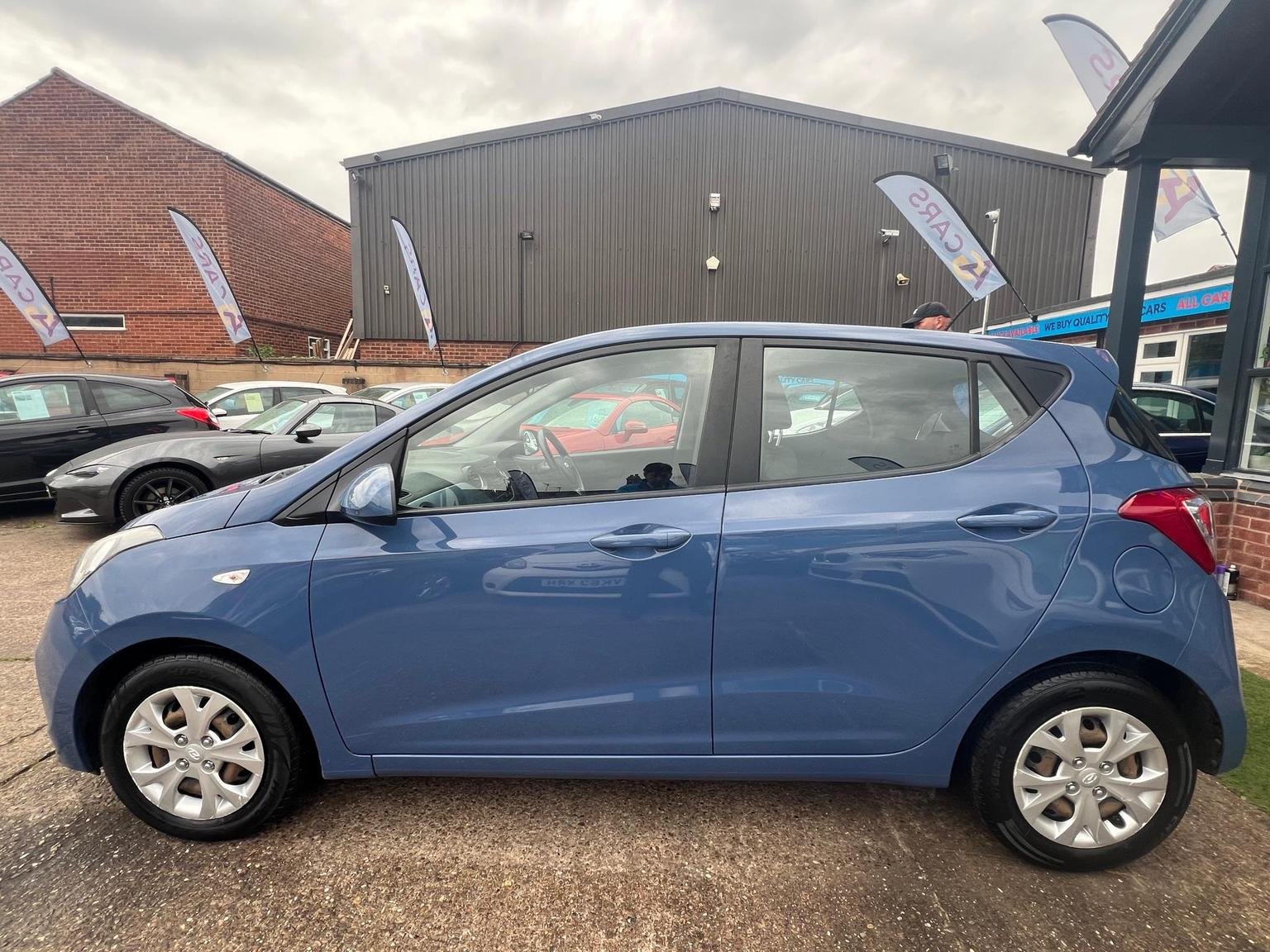 Hyundai i10