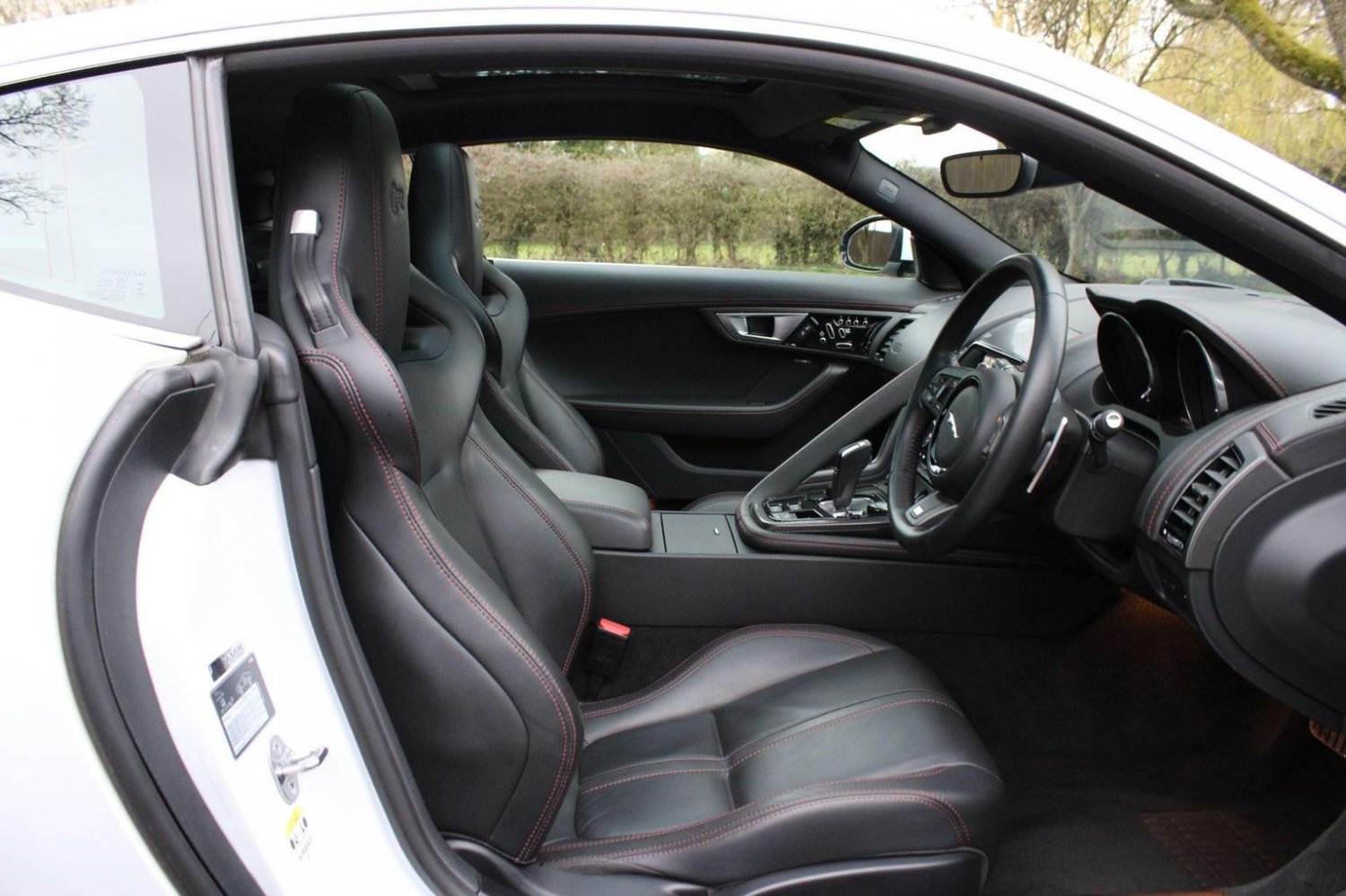 Jaguar F Type