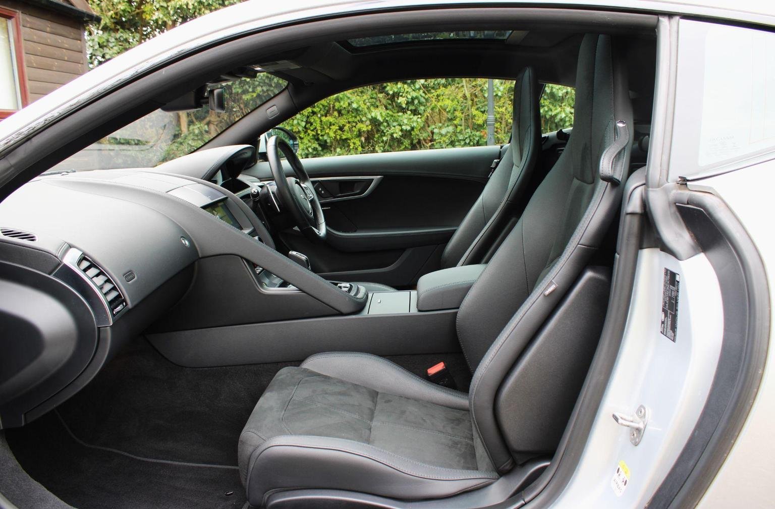 Jaguar F Type