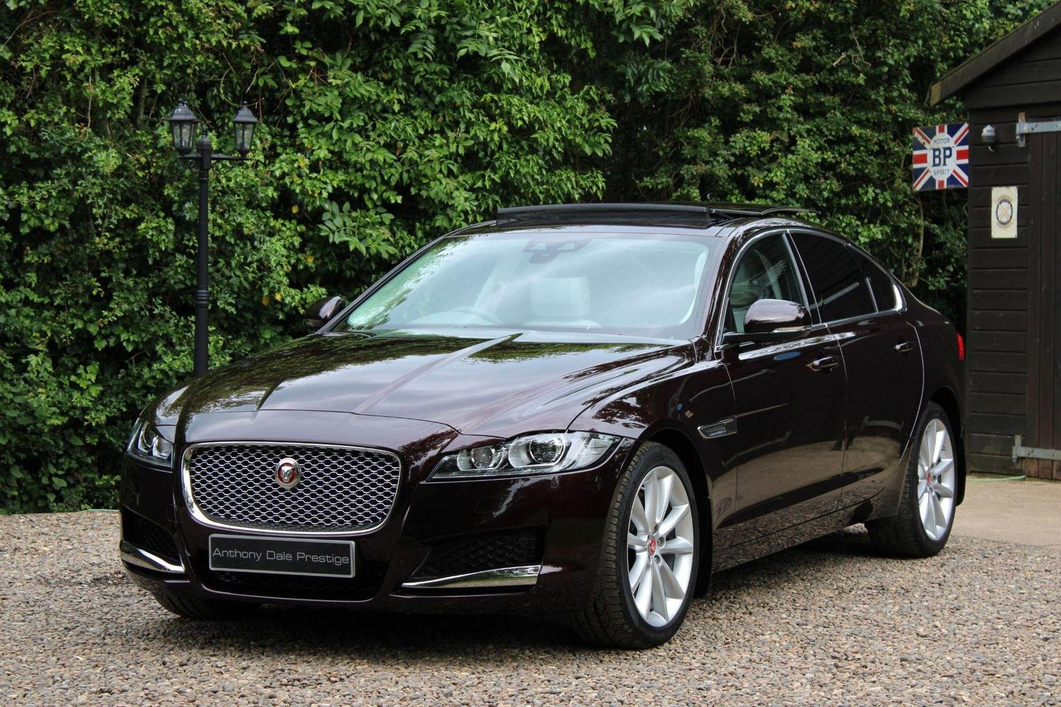 Jaguar XF