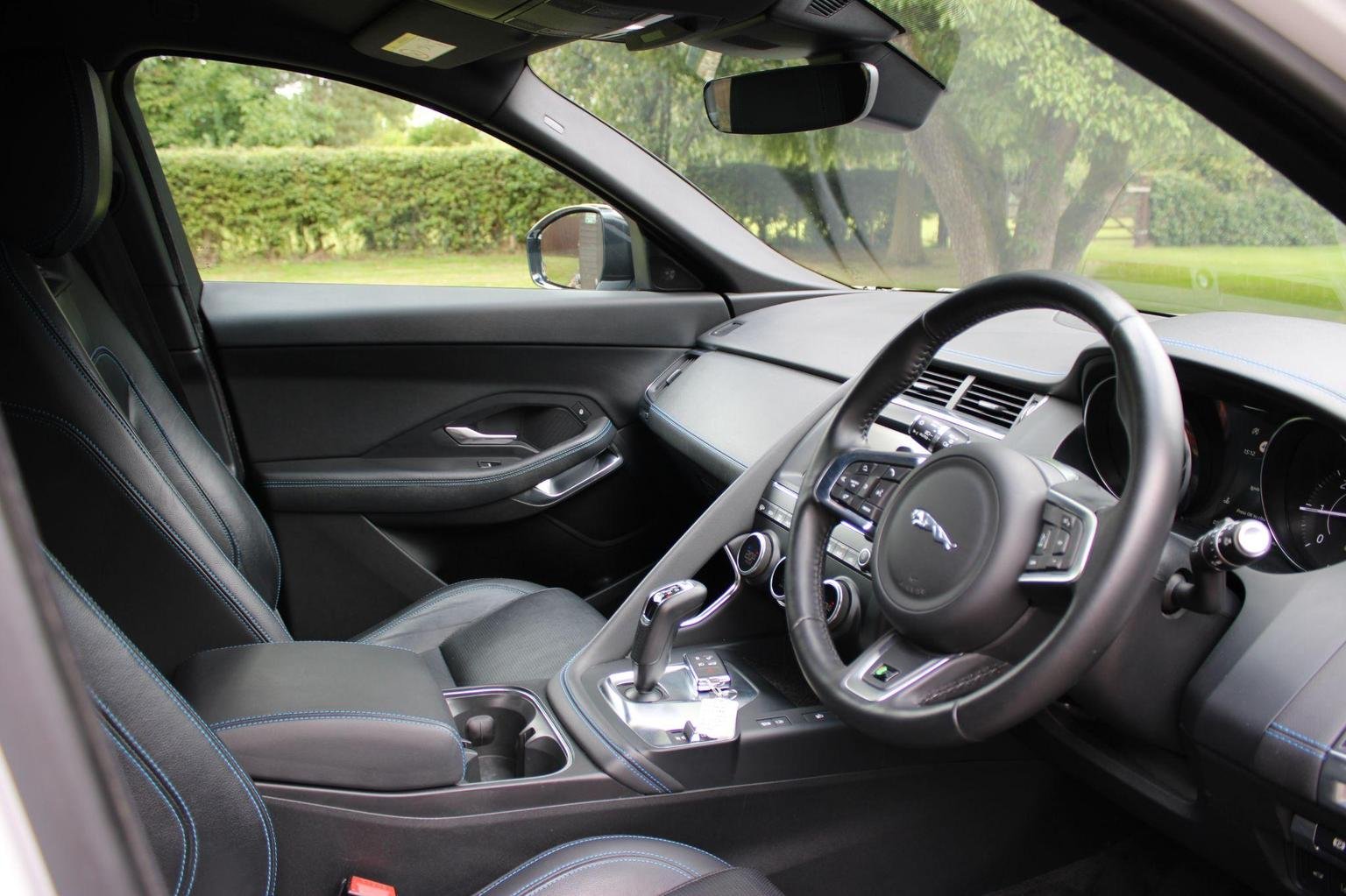 Jaguar E Pace