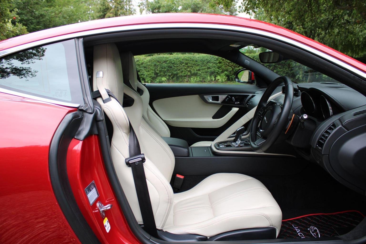 Jaguar F Type