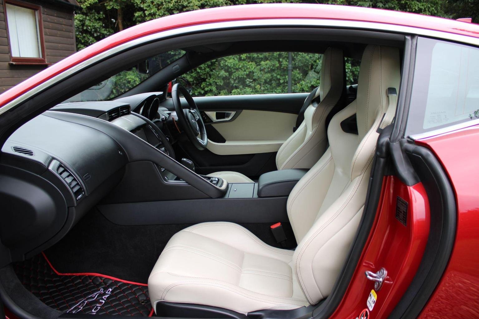 Jaguar F Type
