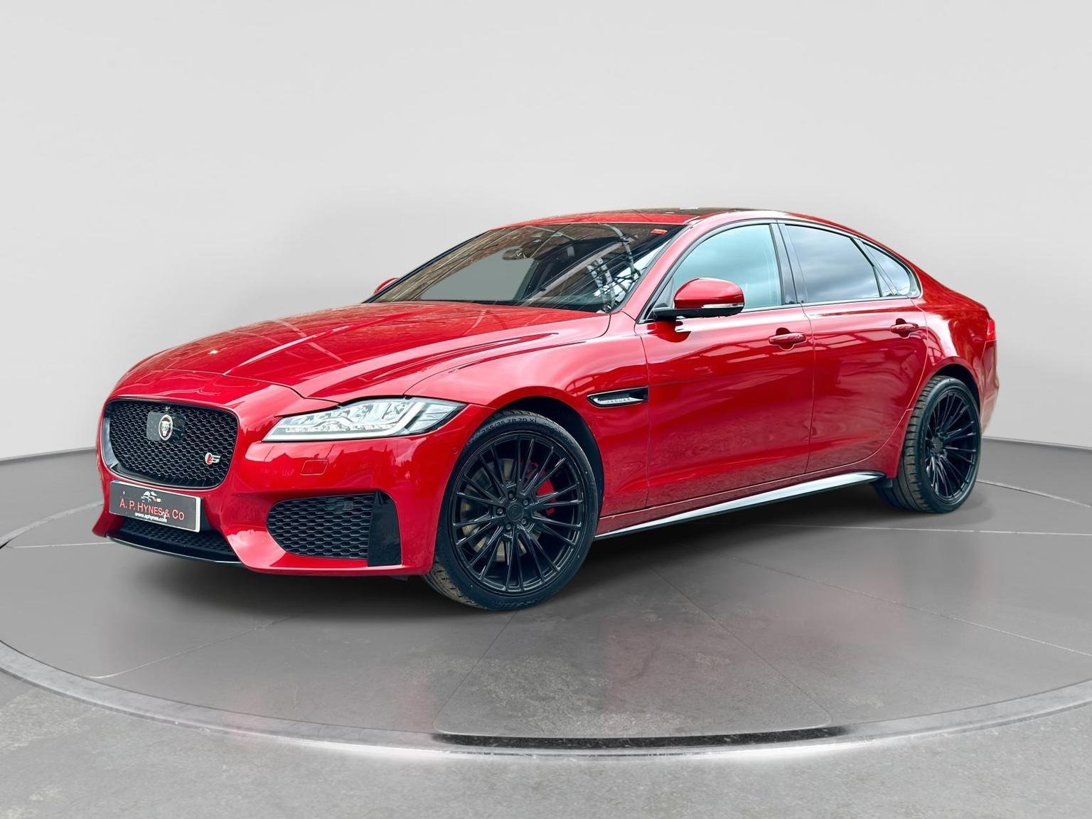 Jaguar XF