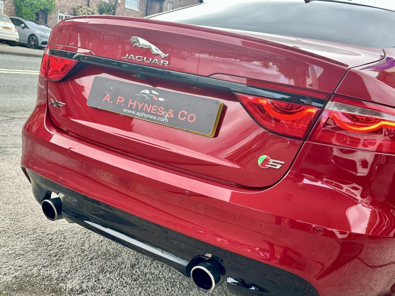 Jaguar XF