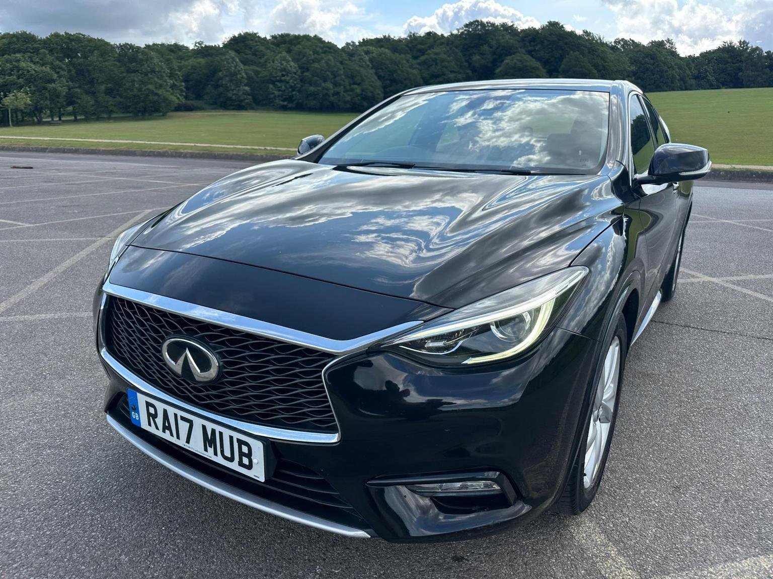Infiniti Q30