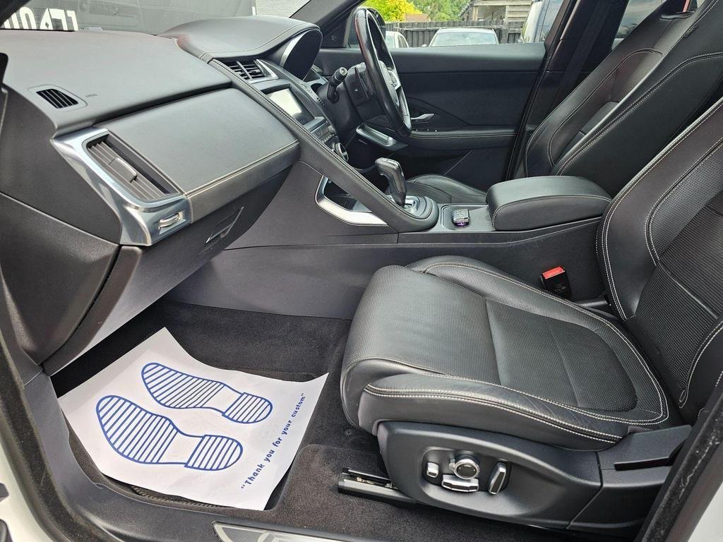 Jaguar E Pace
