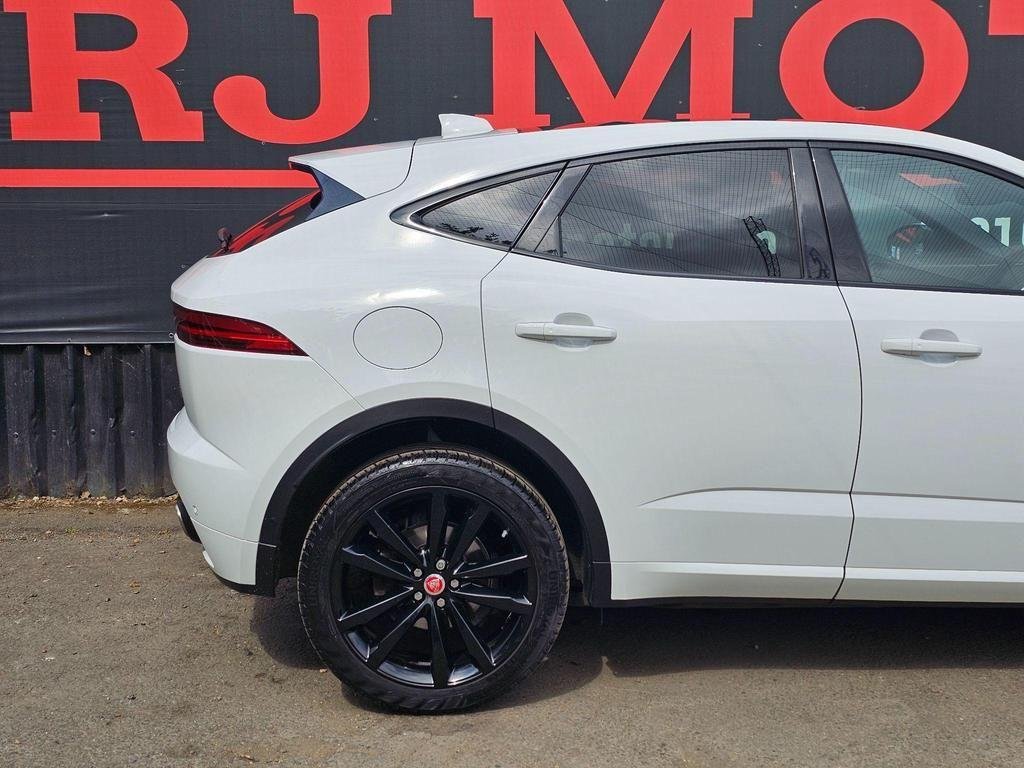 Jaguar E Pace