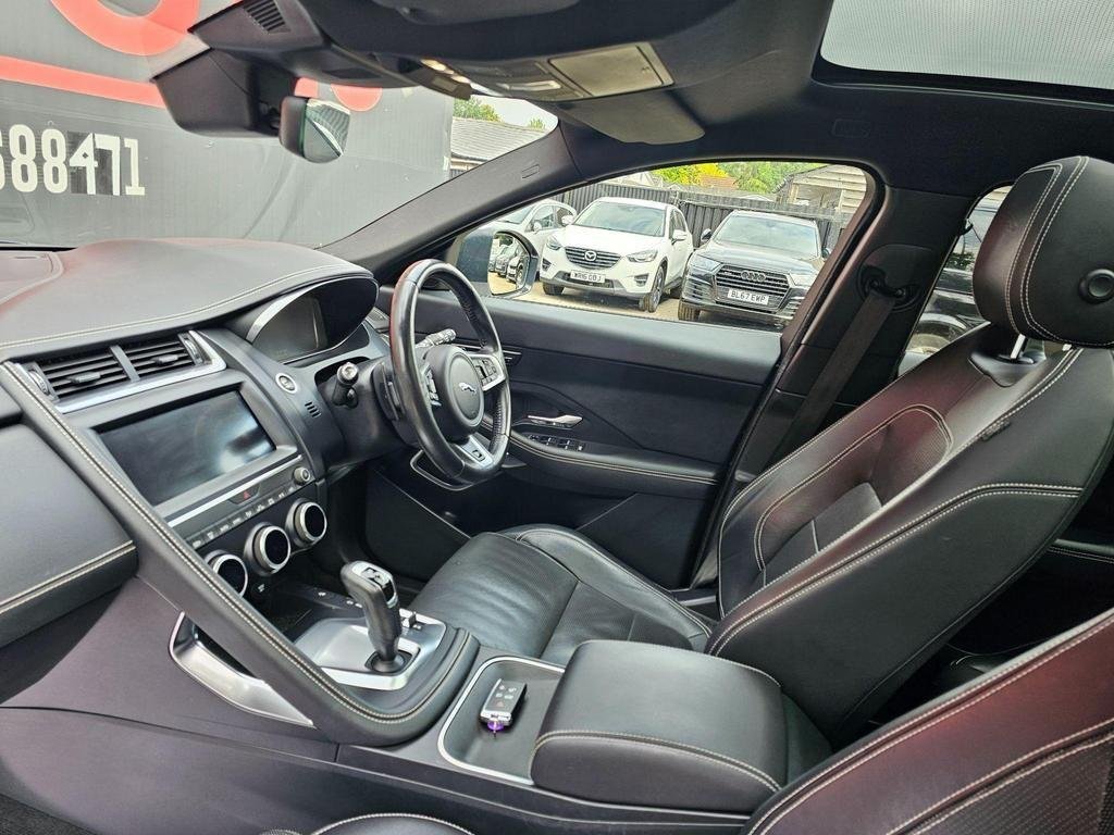 Jaguar E Pace