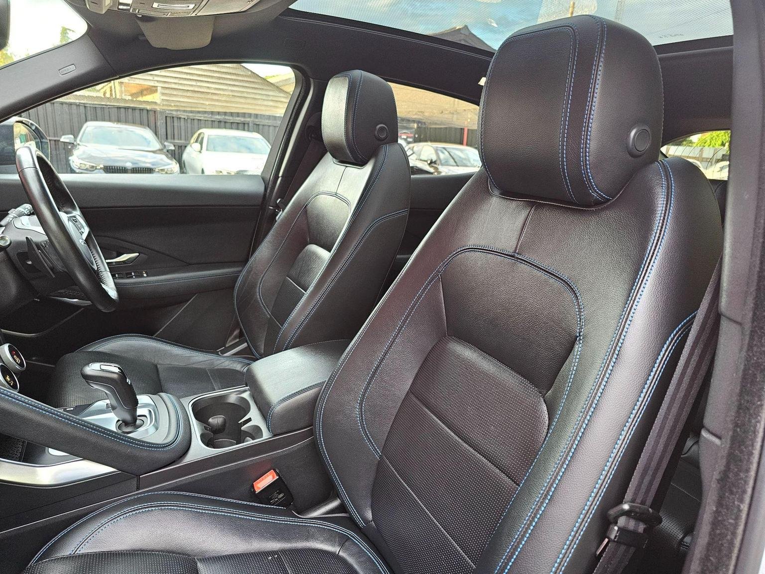 Jaguar E Pace
