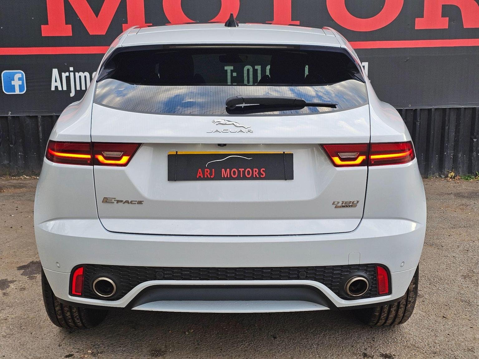 Jaguar E Pace