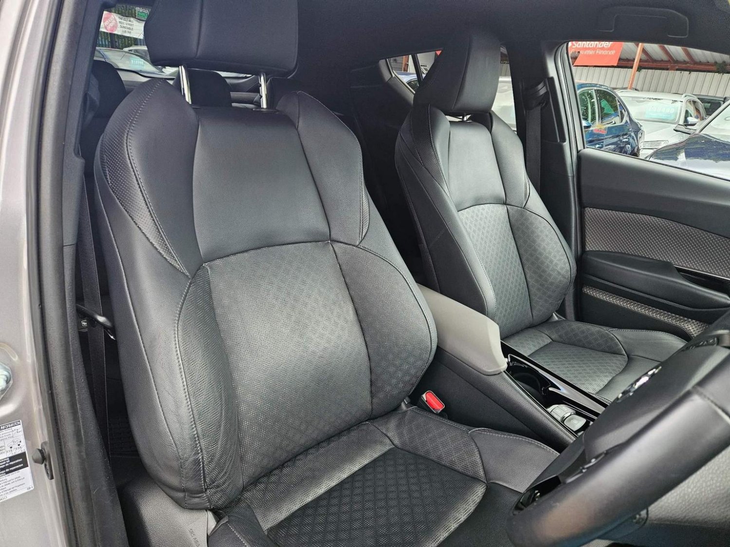 Toyota C HR