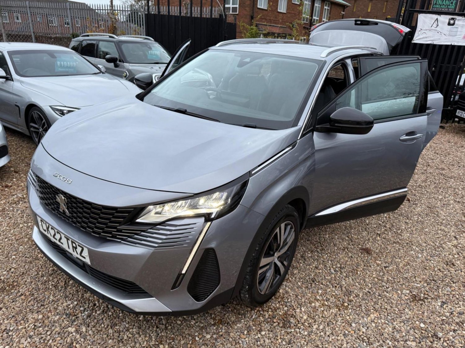 Peugeot 5008