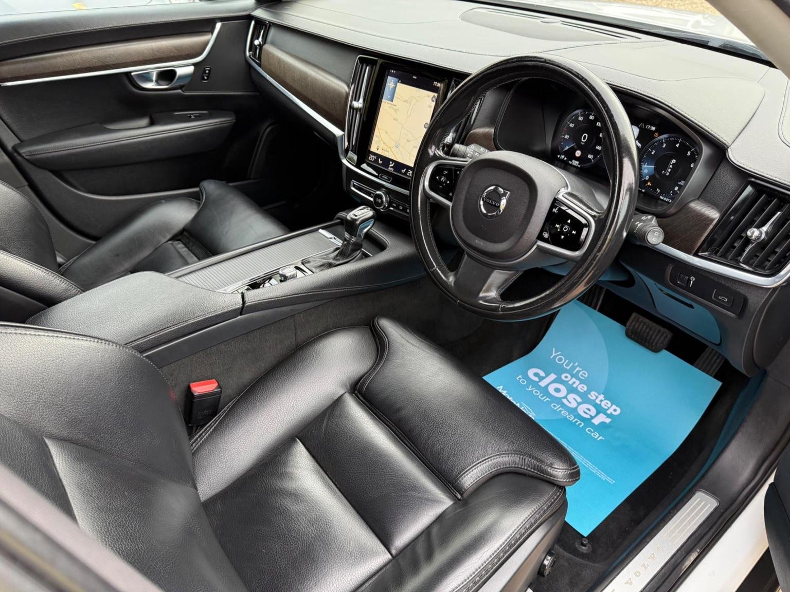 Volvo V90