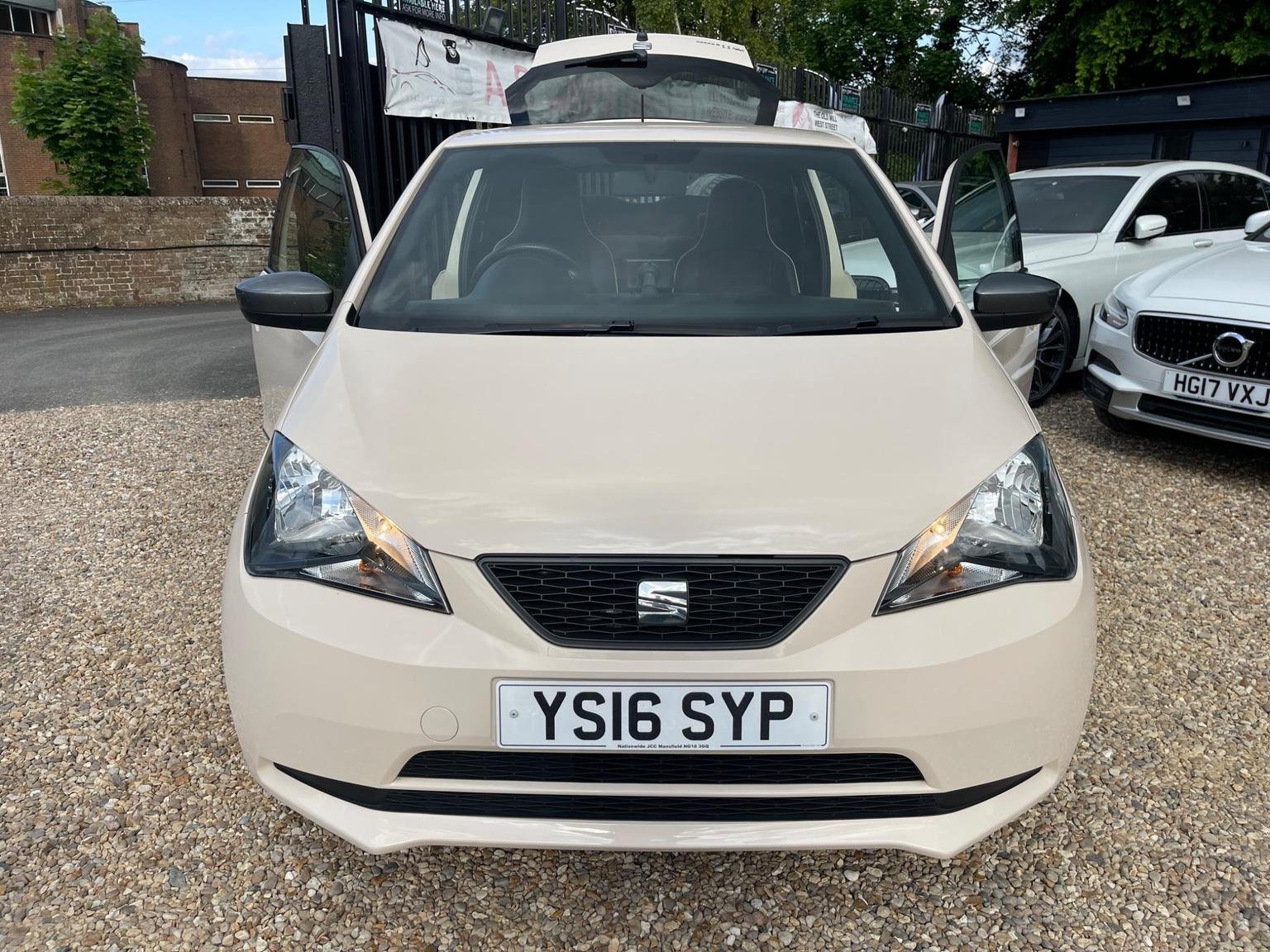 SEAT Mii