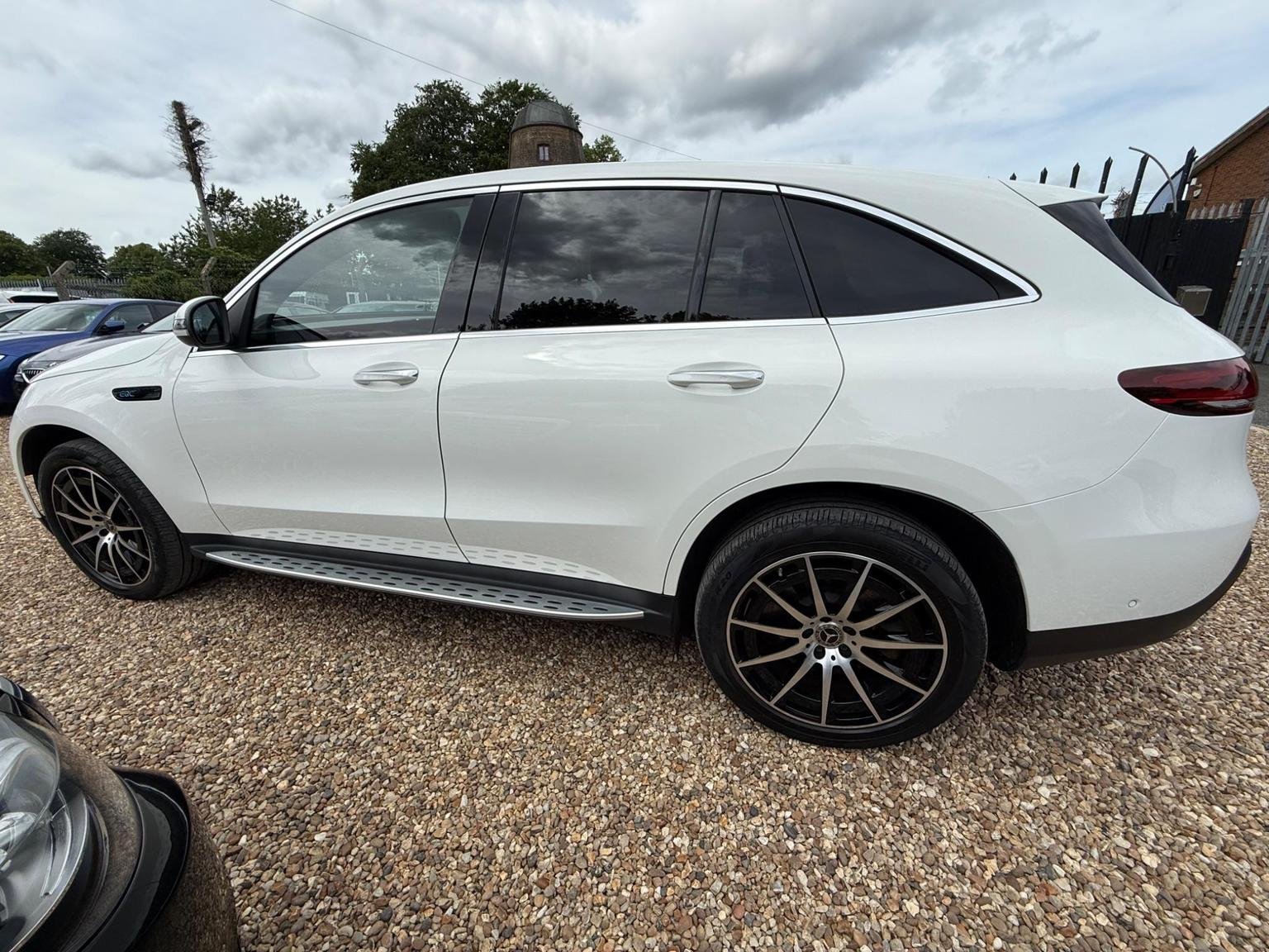 Mercedes Benz Eqc