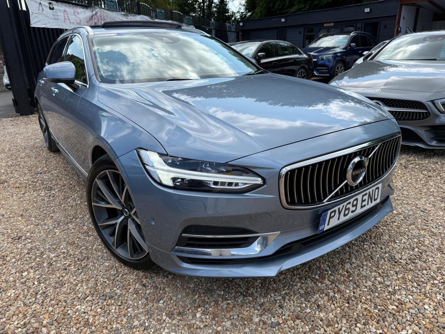 Volvo V90