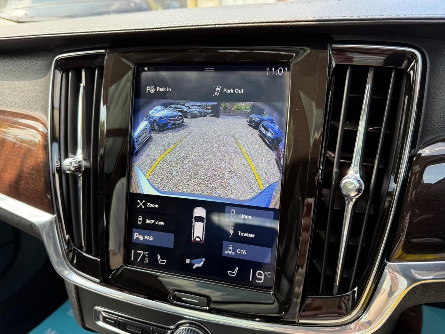 Volvo V90