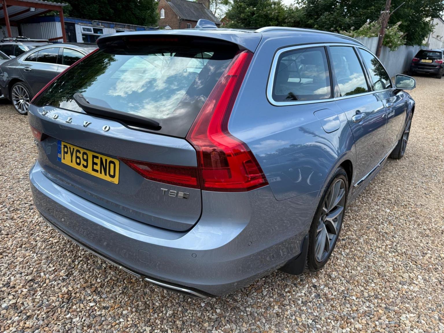 Volvo V90