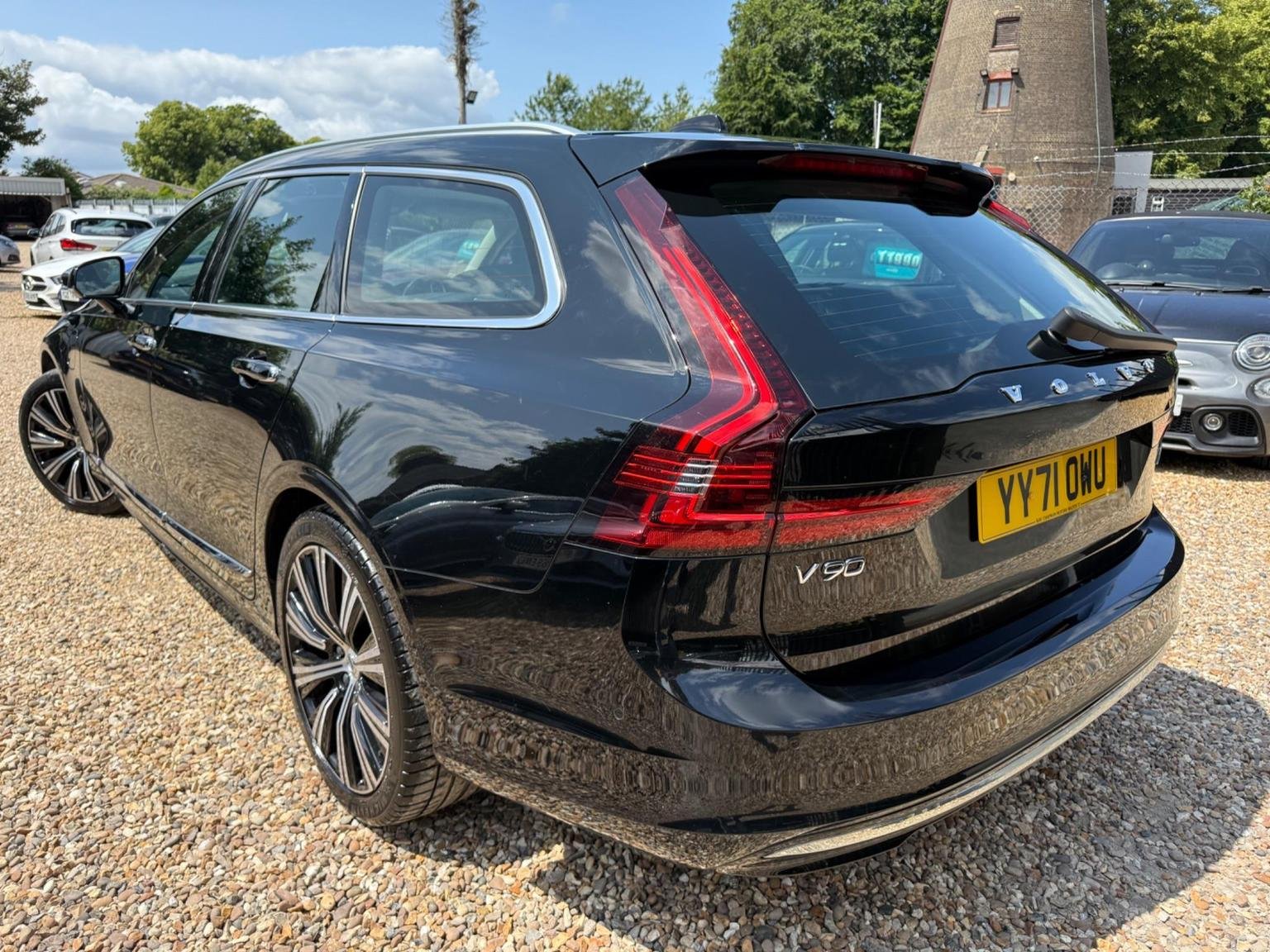 Volvo V90