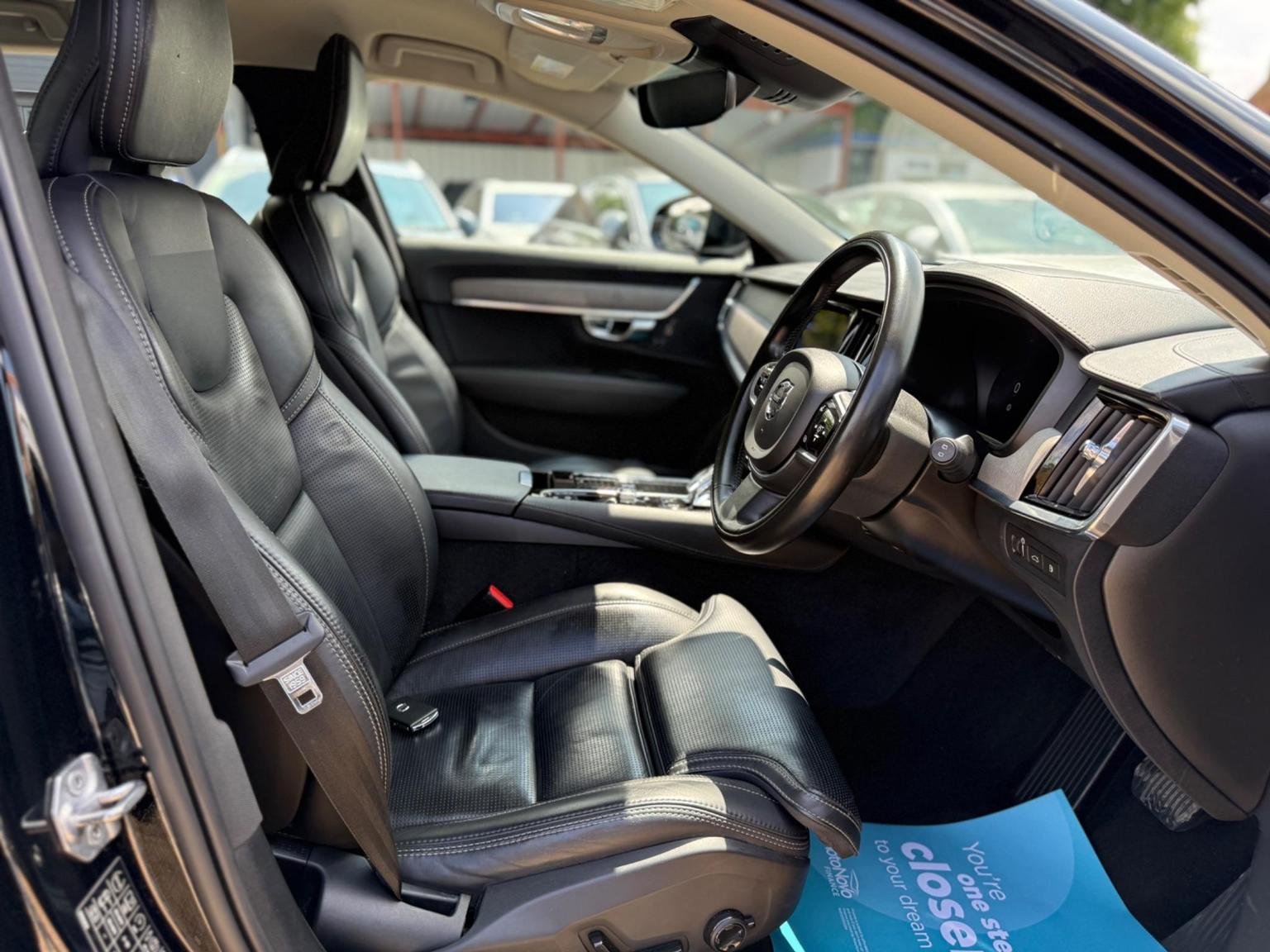 Volvo V90