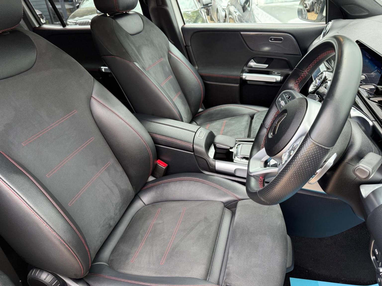 Mercedes Benz Glb