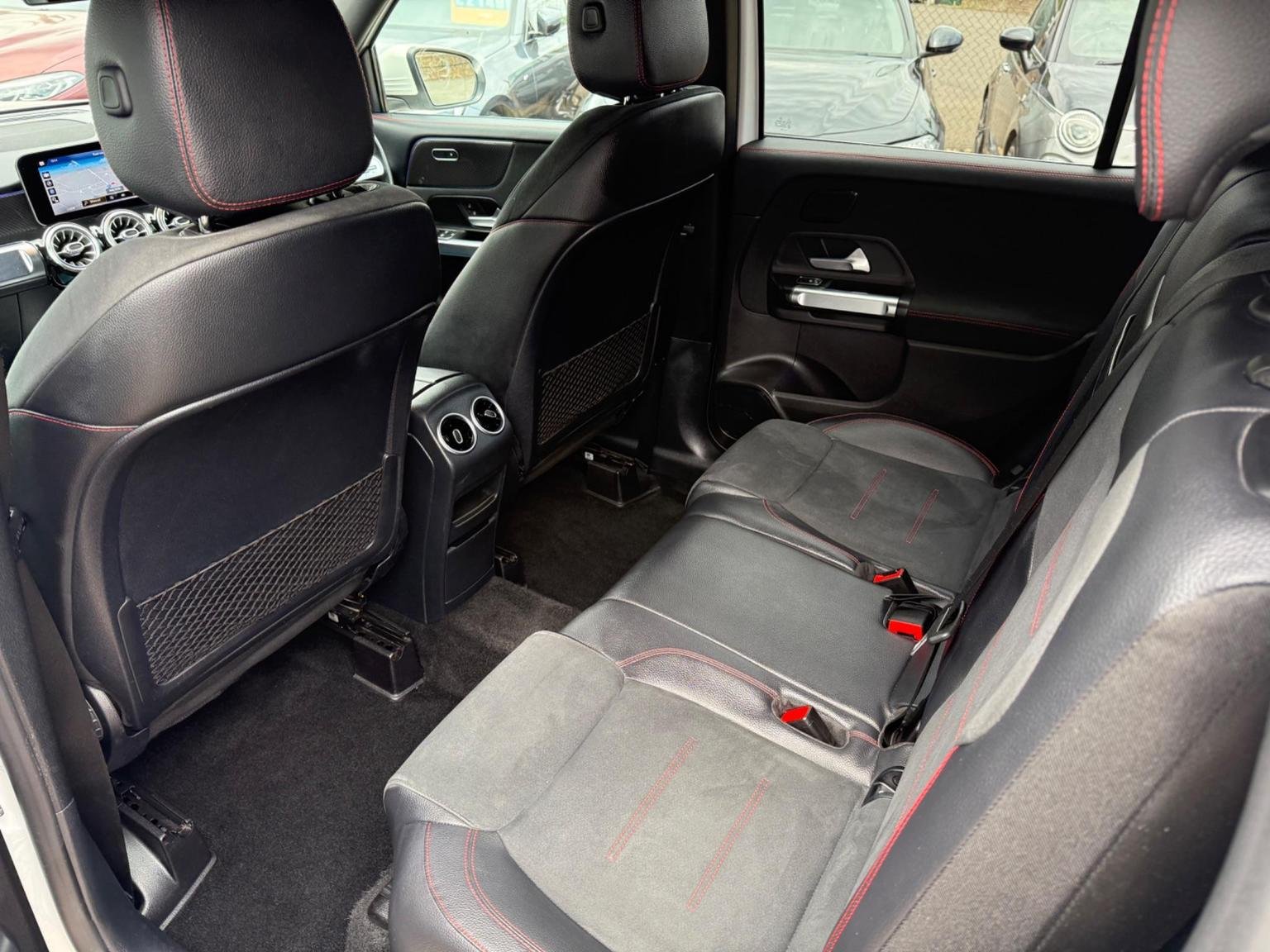 Mercedes Benz Glb