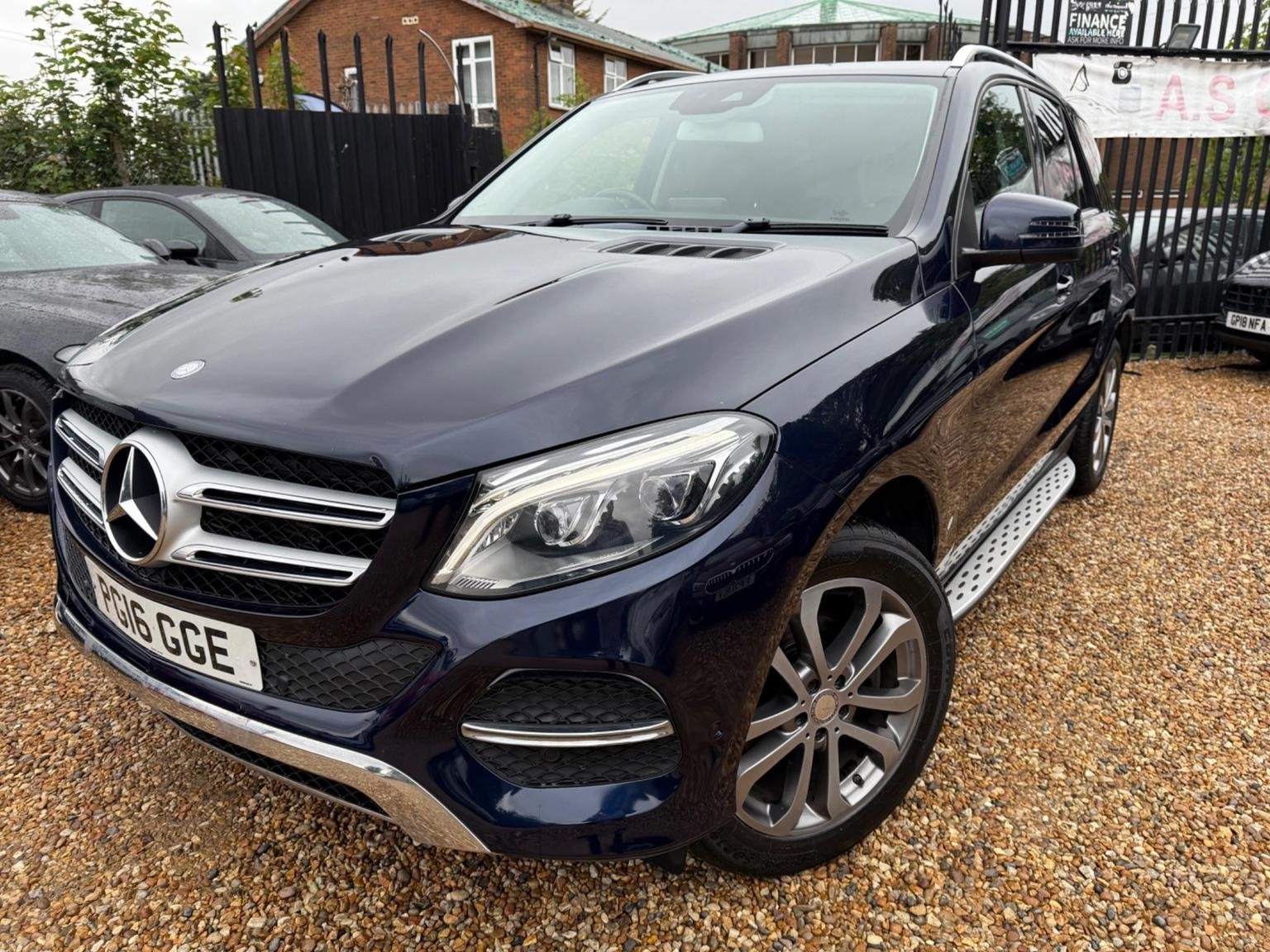 Mercedes Benz GLE-CLASS