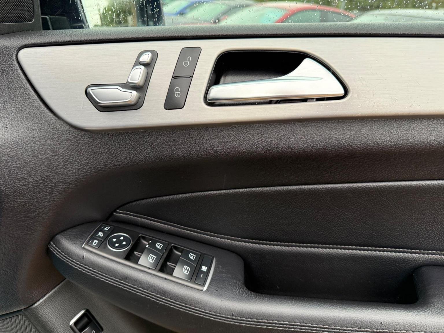 Mercedes Benz GLE-CLASS