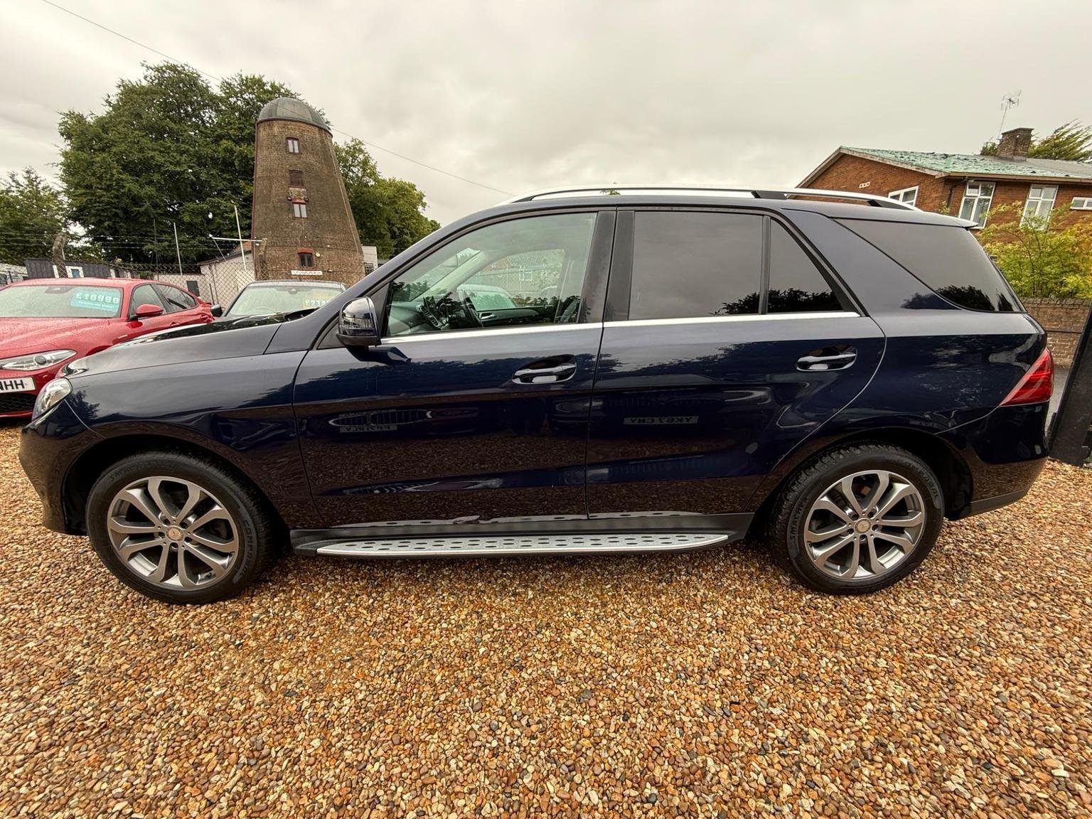 Mercedes Benz GLE-CLASS