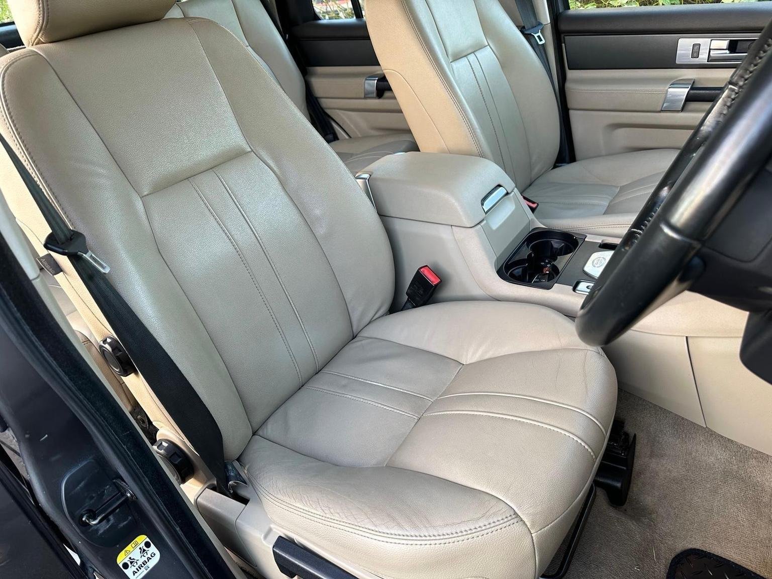 Land Rover Discovery 4