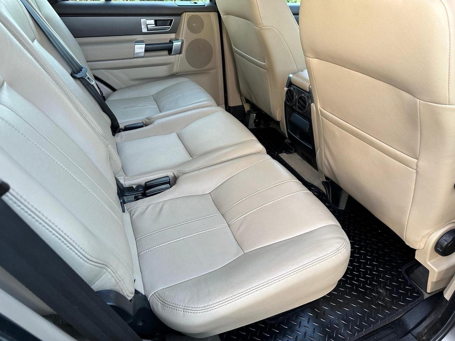 Land Rover Discovery 4