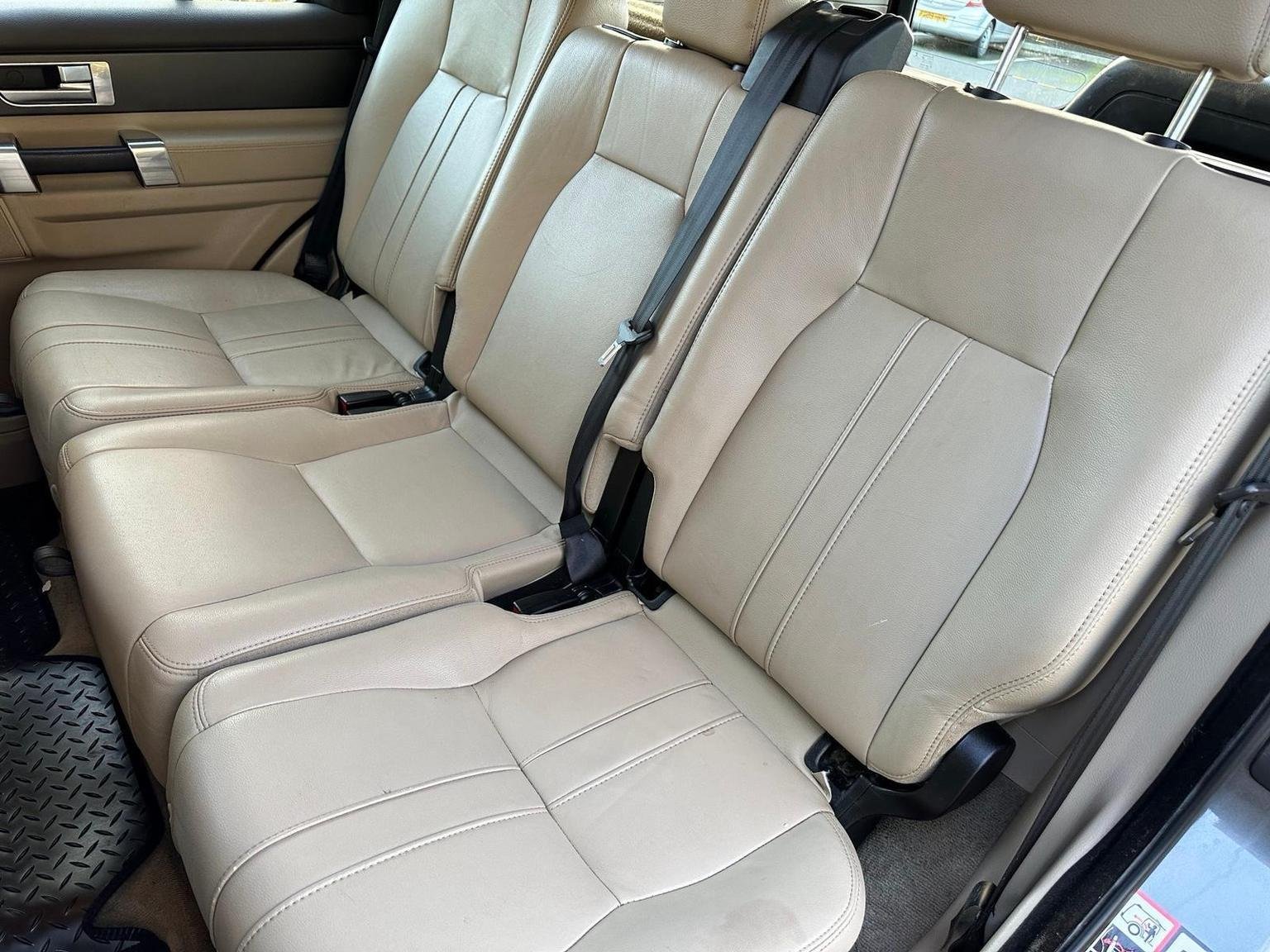 Land Rover Discovery 4