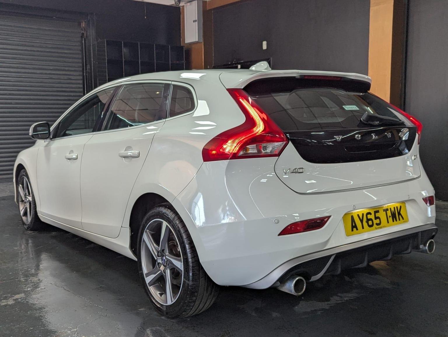 Volvo V40