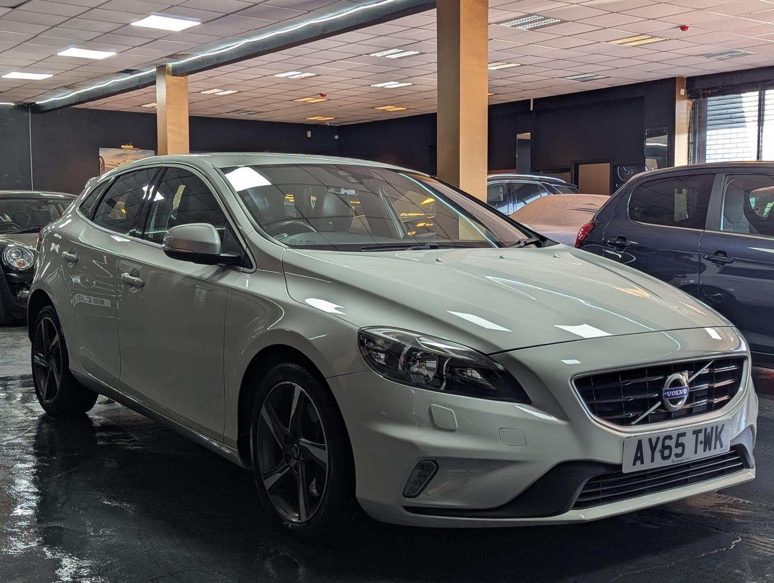 Volvo V40