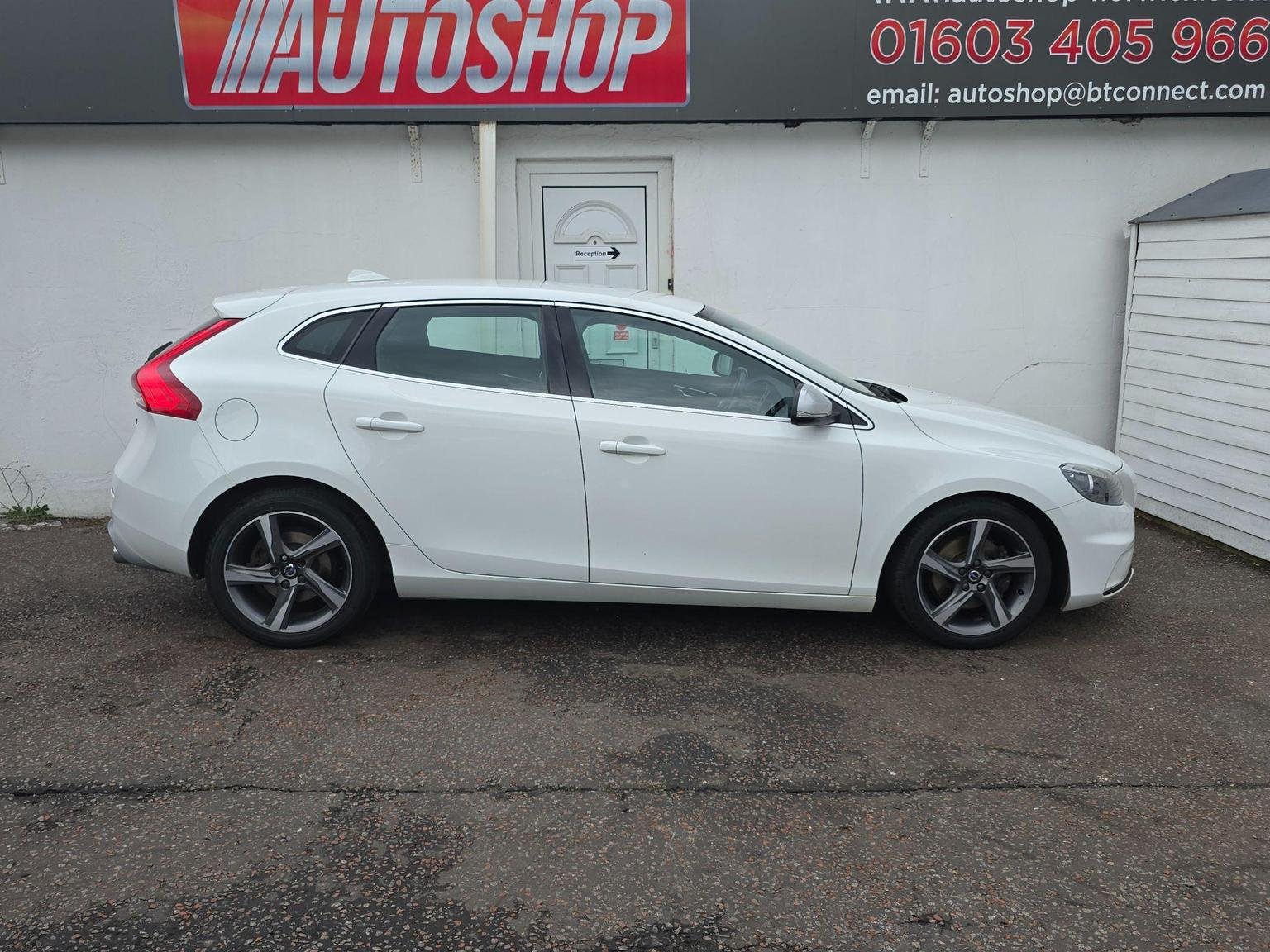 Volvo V40