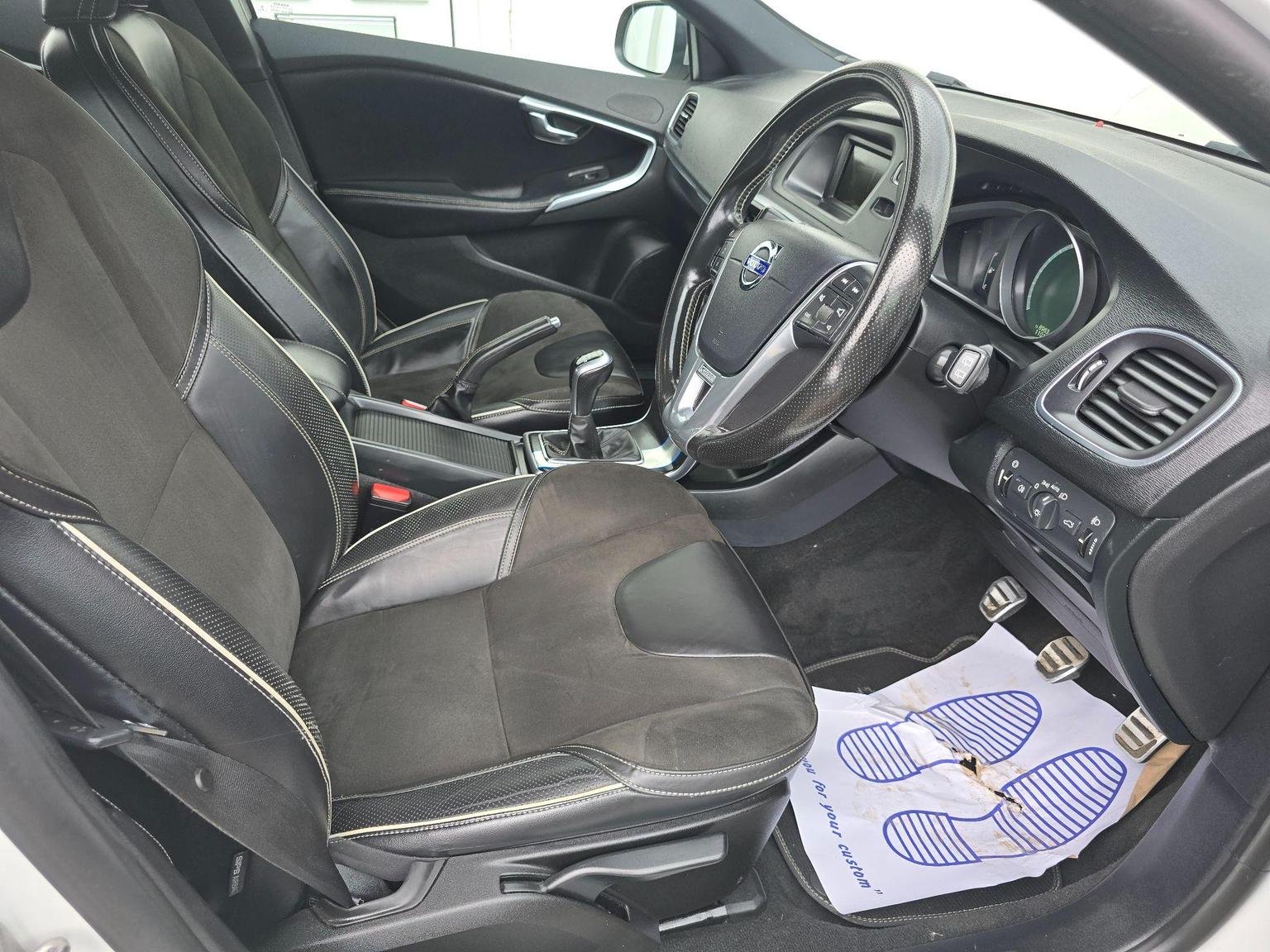 Volvo V40