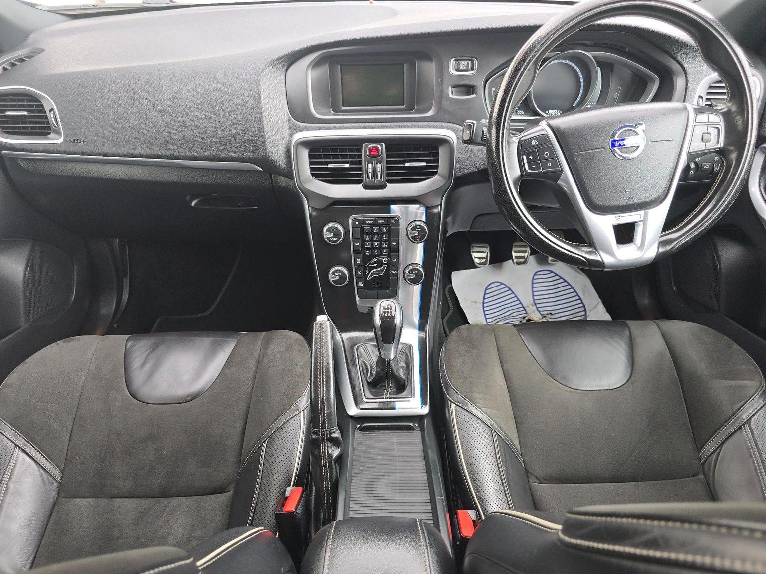 Volvo V40