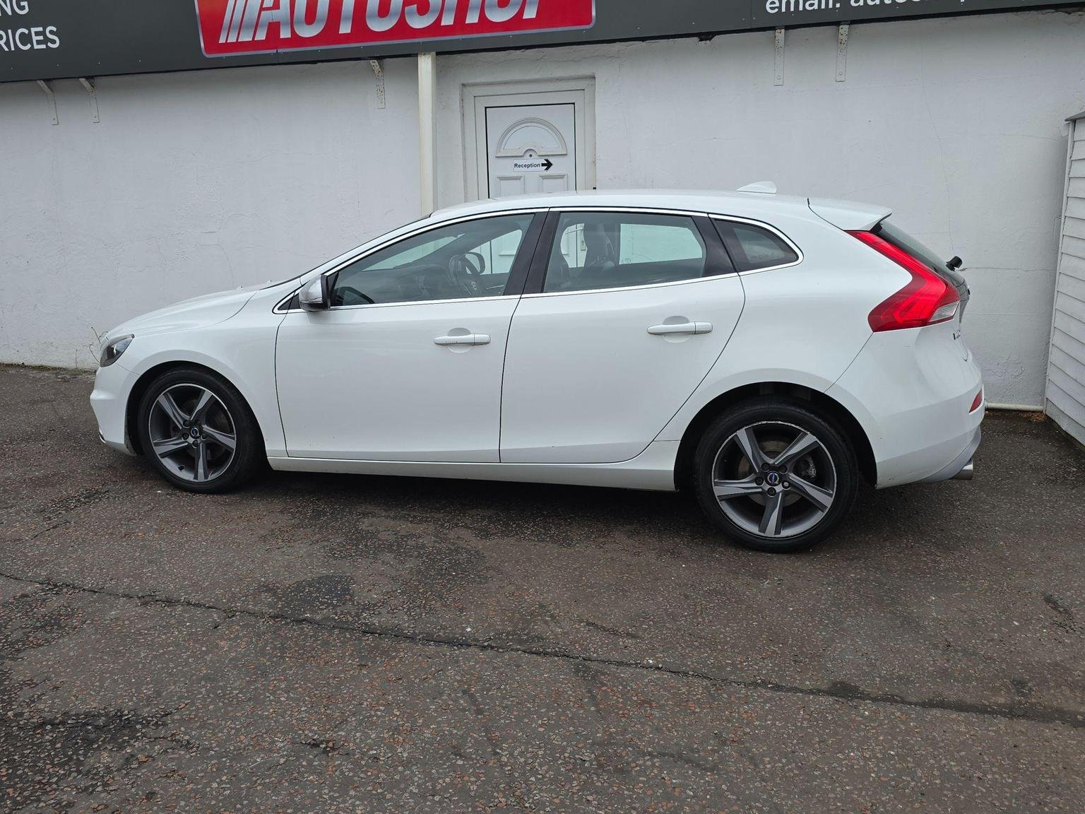 Volvo V40