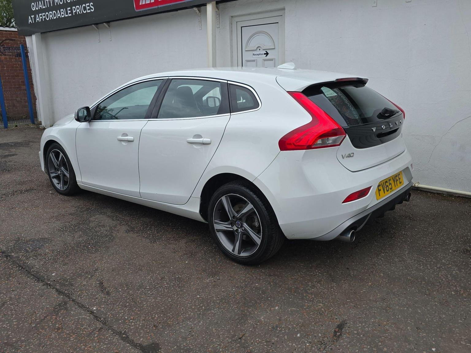 Volvo V40