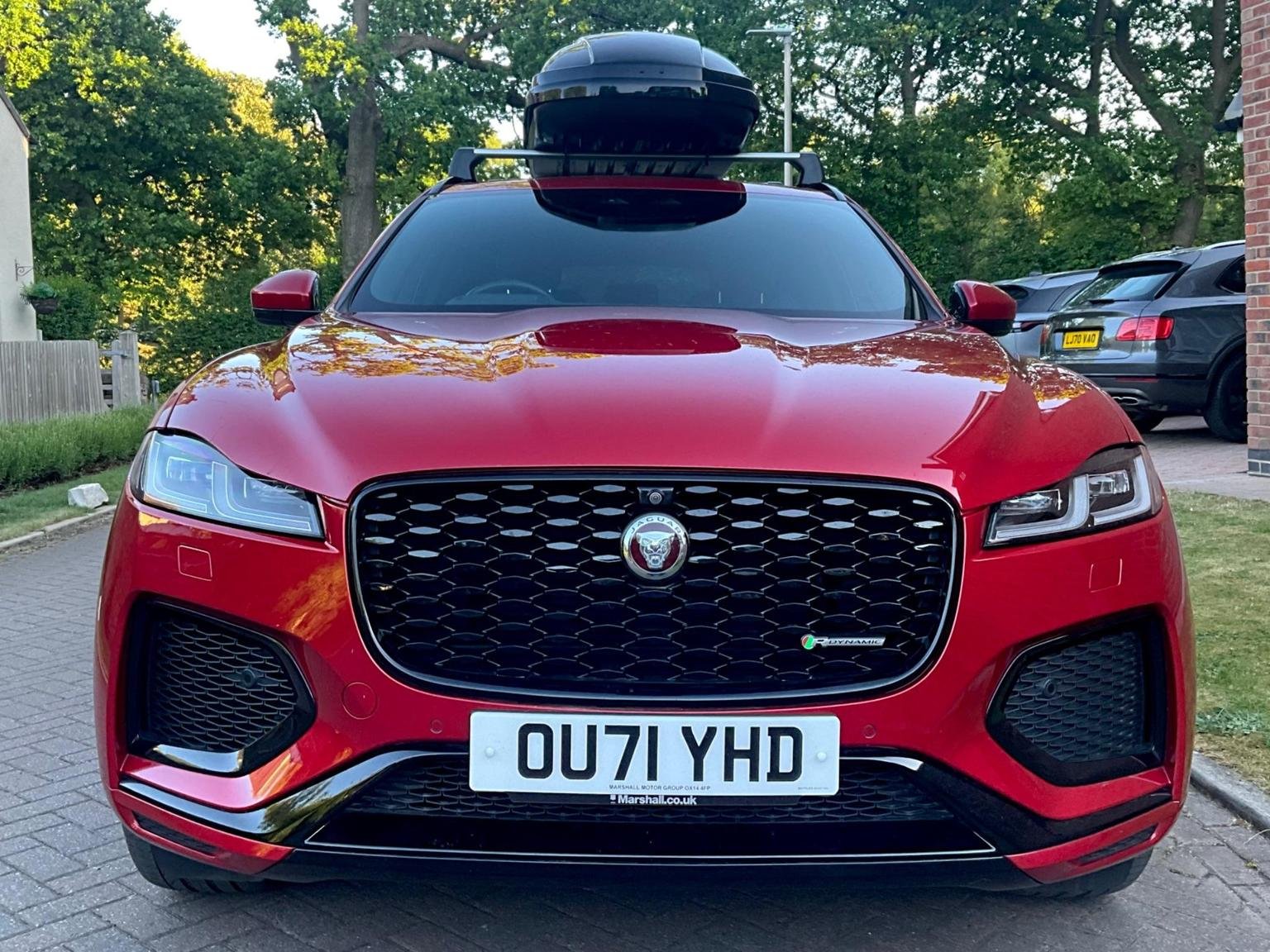 Jaguar F Pace