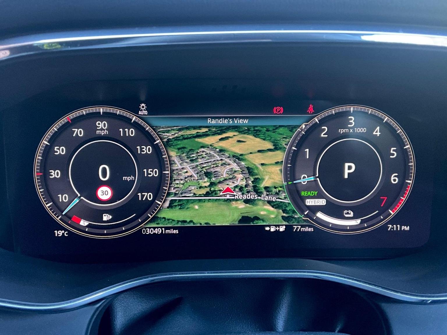 Jaguar F Pace