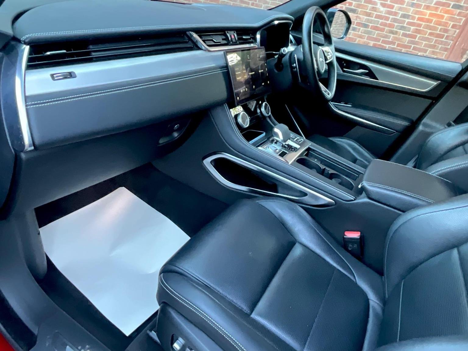 Jaguar F Pace